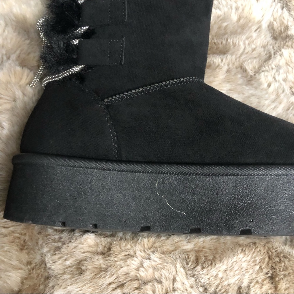 Fashion Nova Early Morning Black Faux Fur Platform Booties NWT - Picture 9 of 13